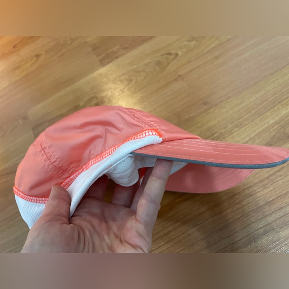 Marmot Reflective Running/Athetics Hat - Picture 3 of 6